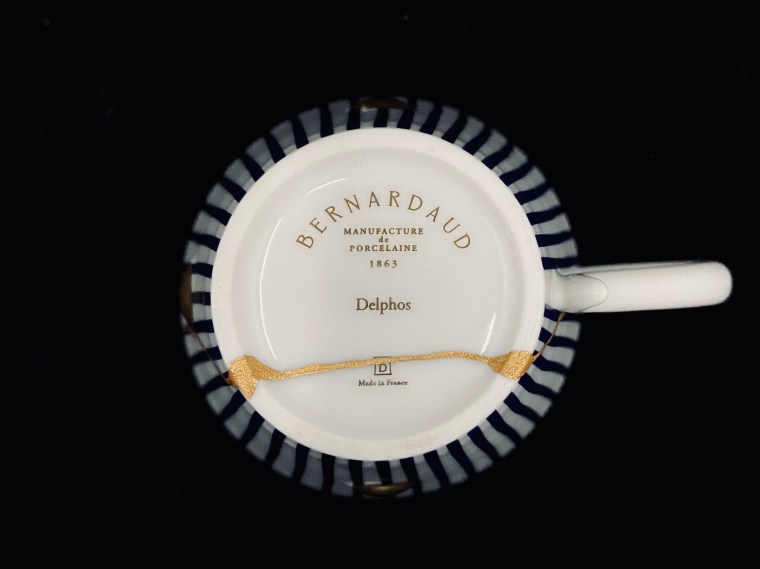 tasse en porcelaine Bernardaud - or pur - l'atelier minimal - kintsugi réparation céramique Lyon