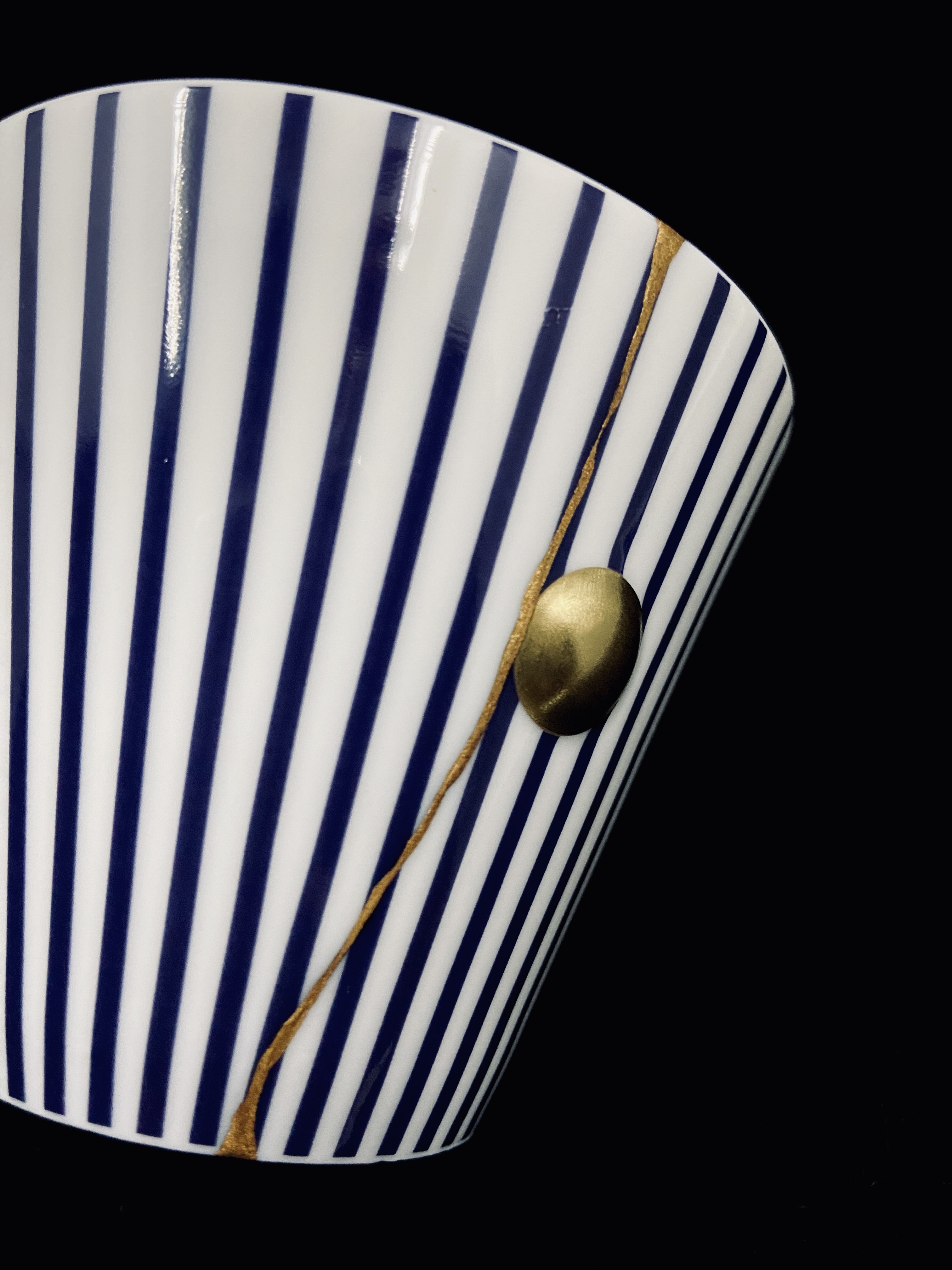 tasse en porcelaine Bernardaud - or pur - l'atelier minimal - kintsugi réparation céramique Lyon