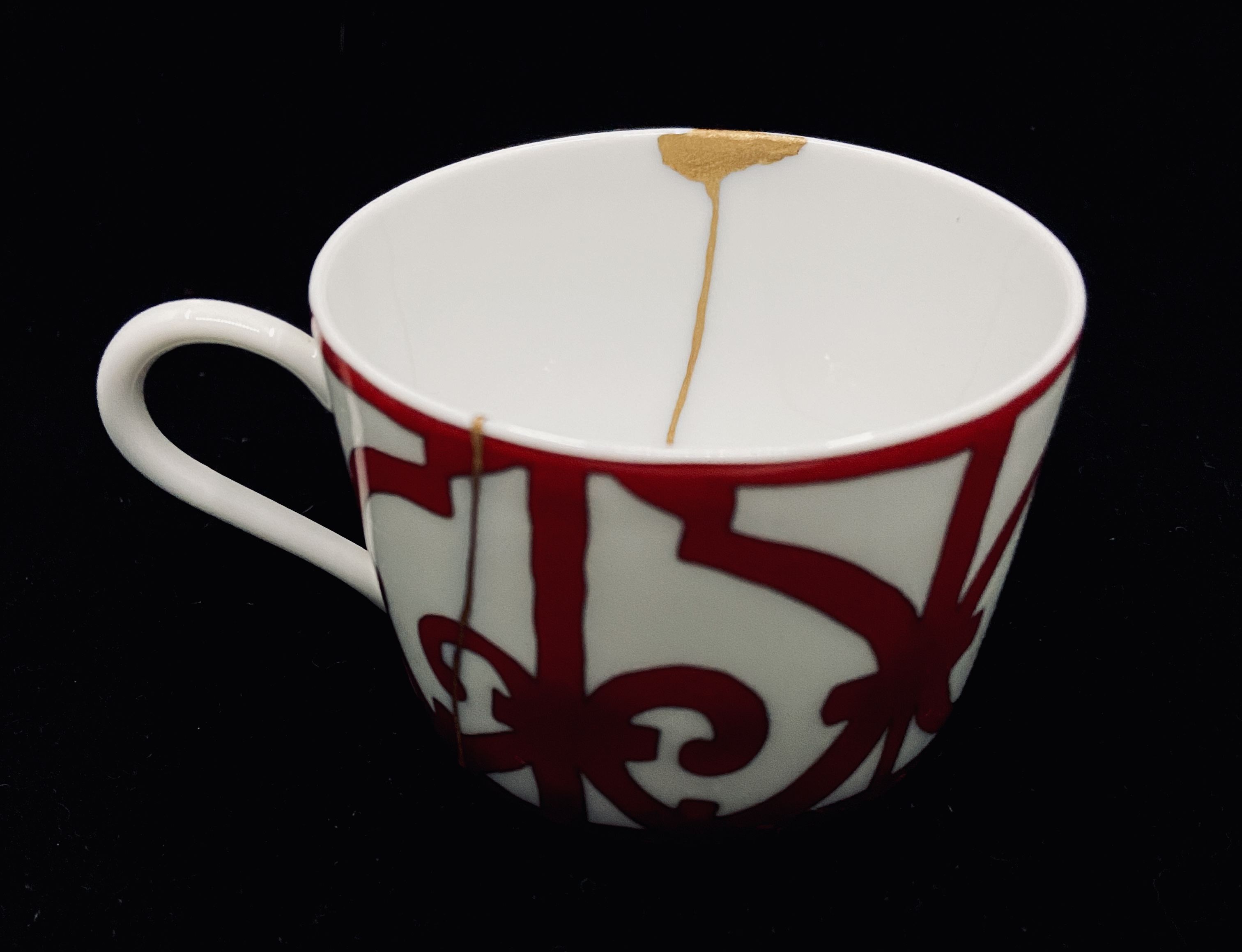 tasse en porcelaine Hermès - or pur - l'atelier minimal - kintsugi réparation céramique Lyon
